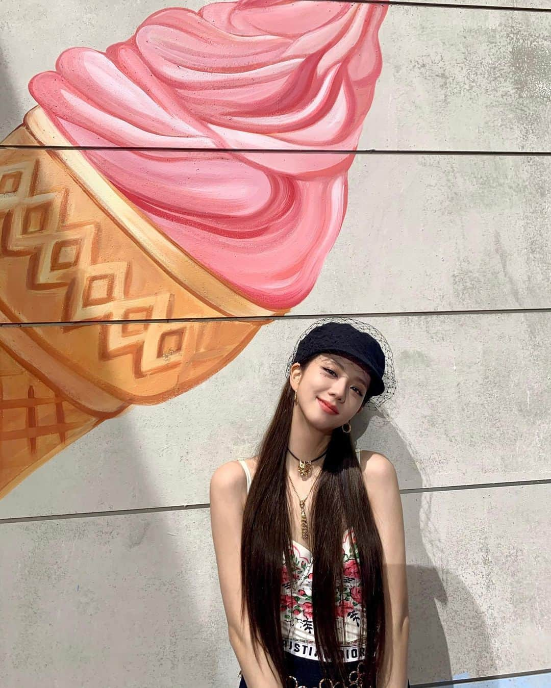 ジスさんのインスタグラム写真 - (ジスInstagram)「Out now!!🤍 link in my bio🍦」8月28日 13時04分 - sooyaaa__