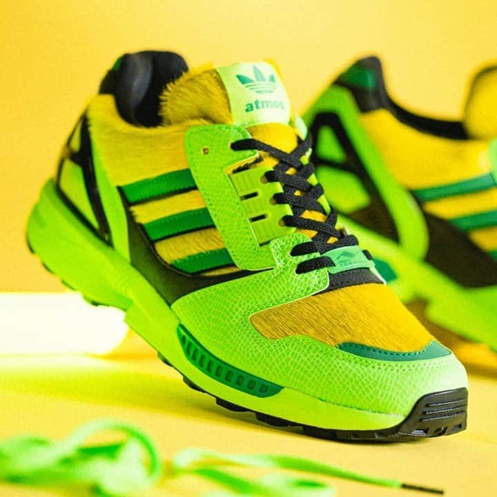 Sneaker Newsさんのインスタグラム写真 - (Sneaker NewsInstagram)「@atmos_tokyo's adidas ZX8000 G SNK collaboration is headed to select stores worldwide on August 28th. It combines a brand neon green snakeskin exterior with pony hair underlays for a truly animalistic feel. For a store list, tap the link in our bio.」8月28日 13時01分 - sneakernews