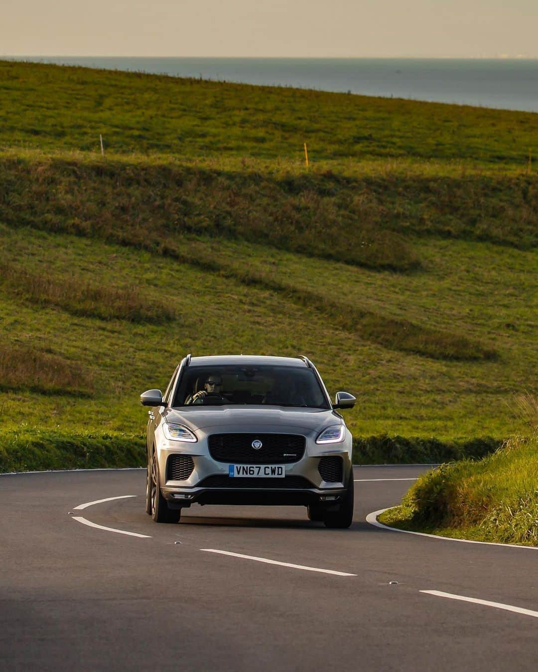 Jaguarさんのインスタグラム写真 - (JaguarInstagram)「Confidence in every corner.   #Jaguar #EPACE #AWD #Premium #Luxury #Compact #Performance #SUV #InstaCar #CarsofInstagram」8月28日 23時58分 - jaguar