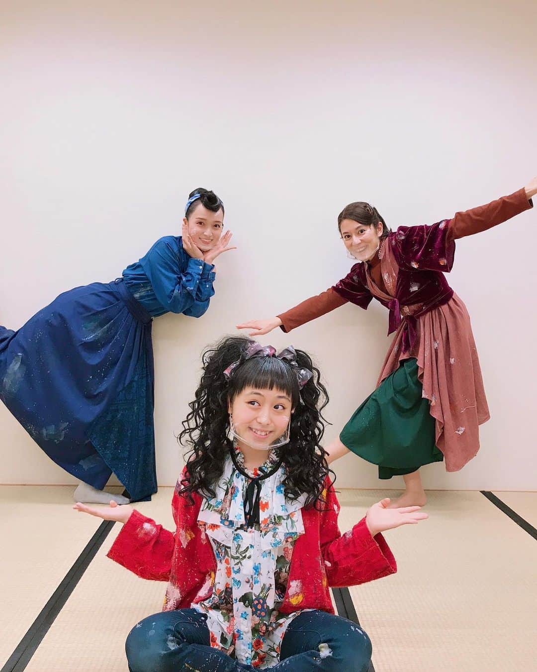 のインスタグラム：「🤲💃❤️🦉 #スケリグ2020  #女子楽屋  #瀬戸カトリーヌ さん  #清水らら ちゃん」