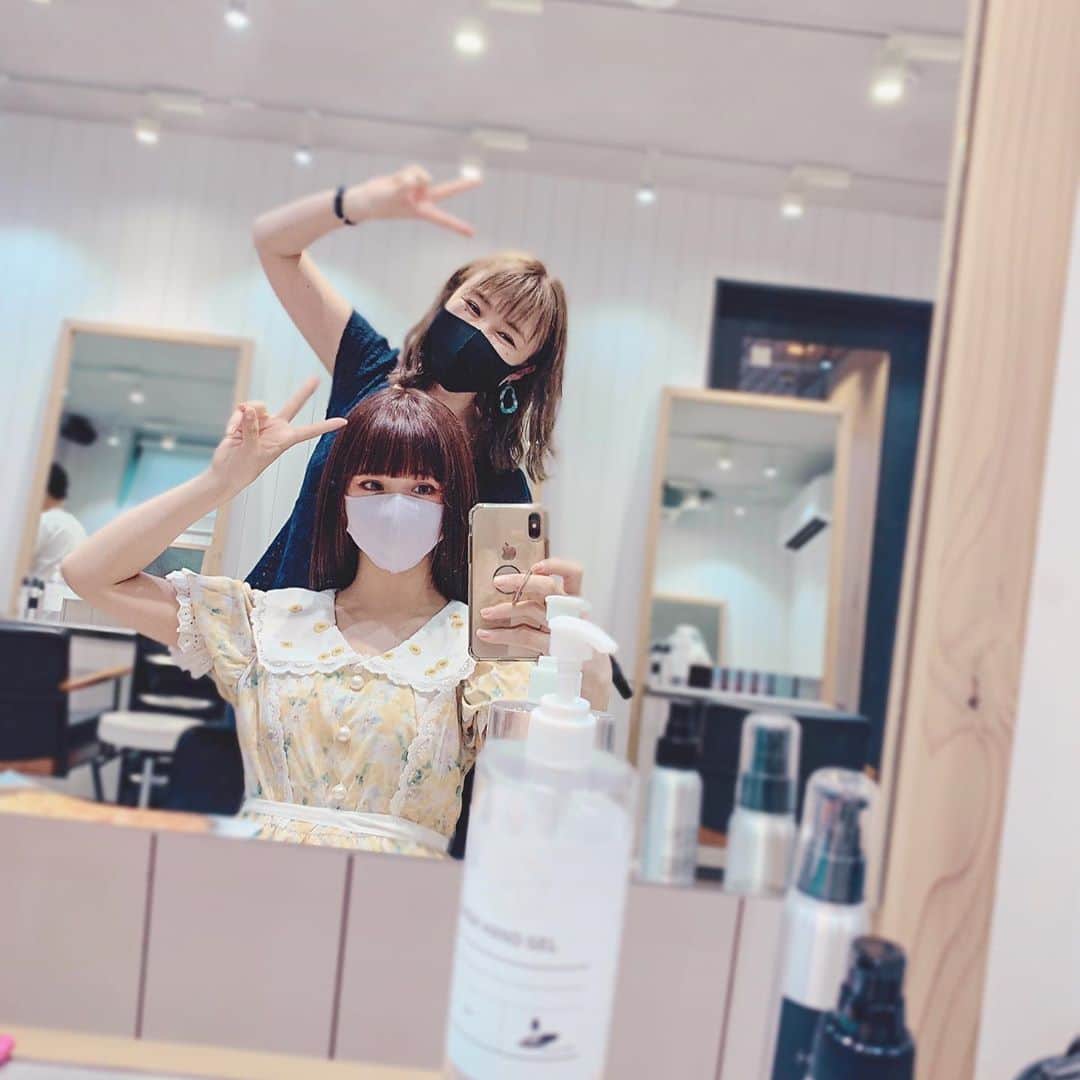 深澤翠さんのインスタグラム写真 - (深澤翠Instagram)「夏はいつも髪が傷みやすくてギシギシしていたのだけど つかさちゃんの新しい下北沢のお店で日本で1番新しいトリートメントをしてもらって引くくらいトゥルトゥル✨  動画もすごいの  @komatatsukasa   #gooddayhair」8月28日 22時33分 - midorifukasawa