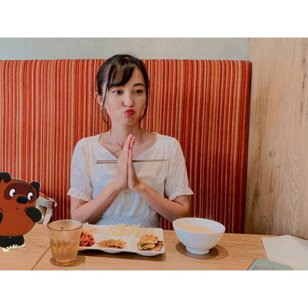 堀口日萌のインスタグラム：「安定のビビムで優勝してきた🏆 最近ビビムの食べすぎで堀口ビムに改名するか悩んでる😉 日萌のオススメのビビンバの食べ方は辛いソースをわーってやってキムチをぼぼぼーってやるやつ💕 あかんまた行きたくなってきた ちょっと行ってくるわ🤏  #bibim#ビビム#韓国料理#ビビンバ#ランチ#大阪ランチ#lunch #ひめ」