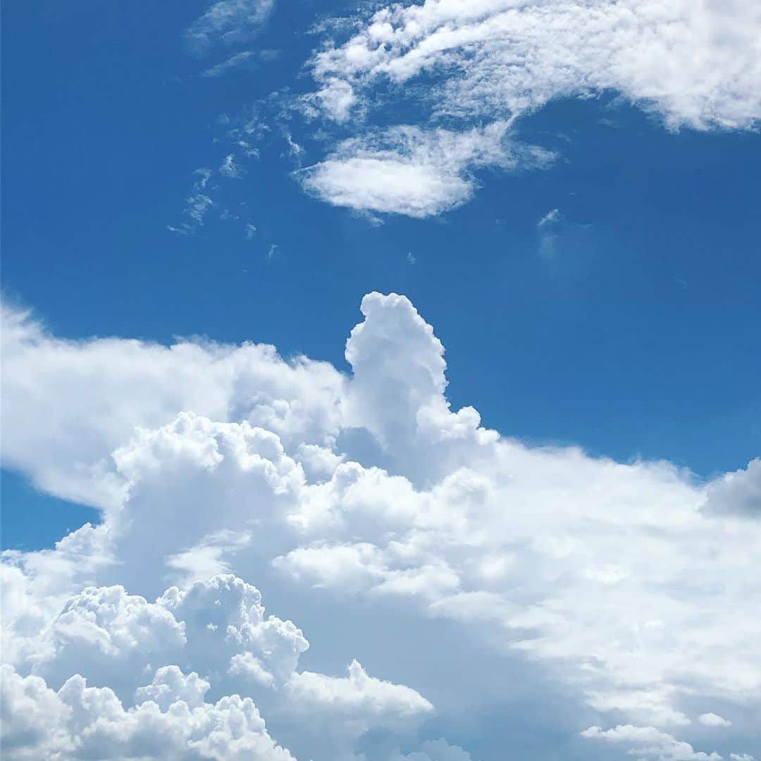 内藤亜音さんのインスタグラム写真 - (内藤亜音Instagram)「もくもくもくも🕷🕸☁️ 夏は雲がたくさんでおもしろい！」8月28日 15時34分 - nonc_42