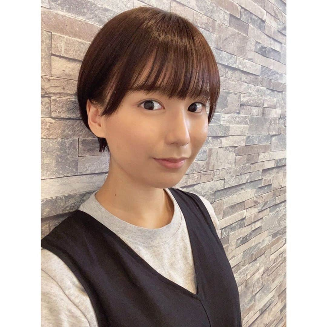 梶原凪さんのインスタグラム写真 - (梶原凪Instagram)「.  💇🏻‍♀️」8月28日 15時27分 - kajihara.nagi_insta