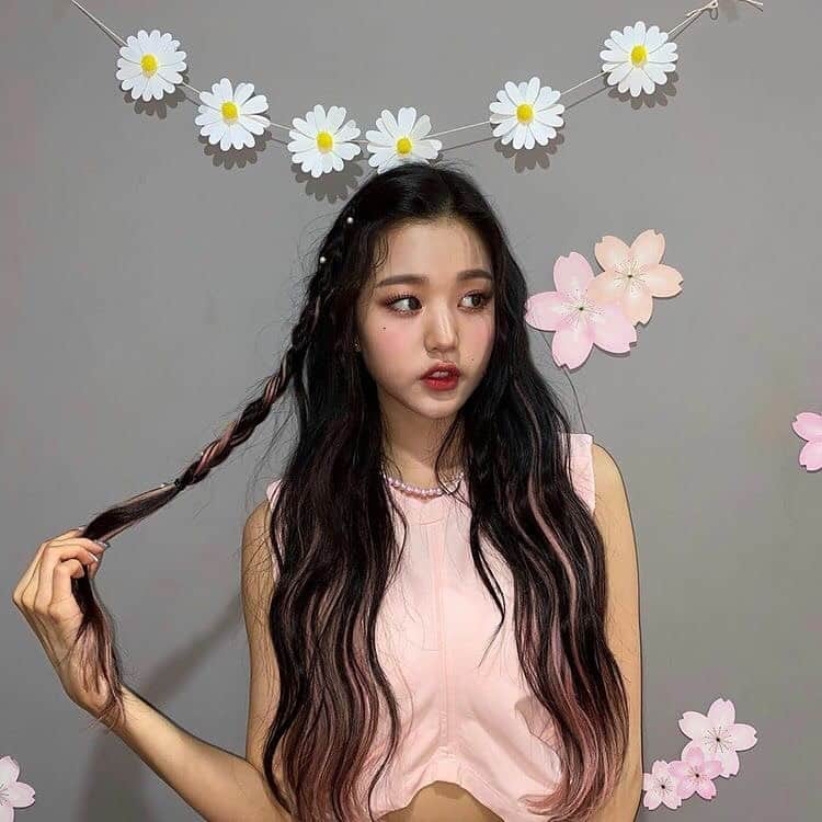 チャン・ウォニョンさんのインスタグラム写真 - (チャン・ウォニョンInstagram)「핑크 공주님 👸🏻 #IZONE #WONYOUNG #JANGWONYOUNG #아이즈원 #장원영」8月28日 16時01分 - wonyoung__ive