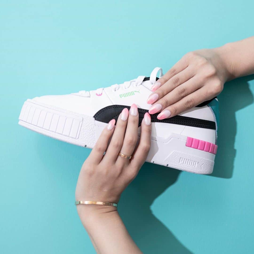 アトモスガールズ/atmos girlsさんのインスタグラム写真 - (アトモスガールズ/atmos girlsInstagram)「この度、「atmos pink」にて国内atmos/atmos pink限定でPUMA人気定番モデルCALI SPORTのニューカラーが登場✨ ボリューム感のあるラバーソールや、様々な部分に施されたPOPなカラーリングがインパクトあるスペシャル な一足。  国内atmos/atmos pink限定での発売となります。  2020年8月28日(金)本日より 国内atmos/atmos pink各店舗(一部店舗展開除く)および、 atmos-tokyo.com、atmos-pink.com、ZOZO内atmos/atmos pink限定で発売を開始です！ 　　 　　 　　 　　 　　  #atmos#atmospink#puma#pumacali #pumasneakers#アトモス#アトモスピンク#スニーカー#スニーカー女子#プーマスニーカー#プーマ#アニマル柄」8月28日 17時11分 - atmos_pink_official