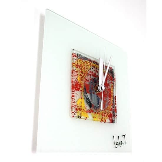 comb de shioさんのインスタグラム写真 - (comb de shioInstagram)「時計から「アートのある暮らし」はじめませんか？  glass art clock by Isako TODA﻿ ﻿ #アートのある暮らし ﻿ ------------------------﻿ 【作品リスト】﻿ ﻿  ■ ガラスアート時計・「WHITE WINDOW」C_180625  オンラインショップ掲載中です。﻿ ﻿ ﻿ #combdeshio﻿ #コムデシオガラス ﻿ #コムデシオ ﻿ #ガラス作家杜多一菜子﻿ #三重県  #三重県津市  #インテリア好きな人と繋がりたい﻿ #インテリアデザイン﻿ #おしゃれインテリア #インテリアアート #壁掛けインテリア #おしゃれな部屋  #抽象画アート #寝室インテリア  #壁掛け時計 #ガラス時計 #新築祝いのプレゼント #結婚祝いのプレゼント  #おうち時間を楽しむアイテム ﻿#インテリア時計  #artist  #interiorart #interiorartwork #artclock #glassclock #japanesecraft #clock」8月28日 17時14分 - comb_de_shio