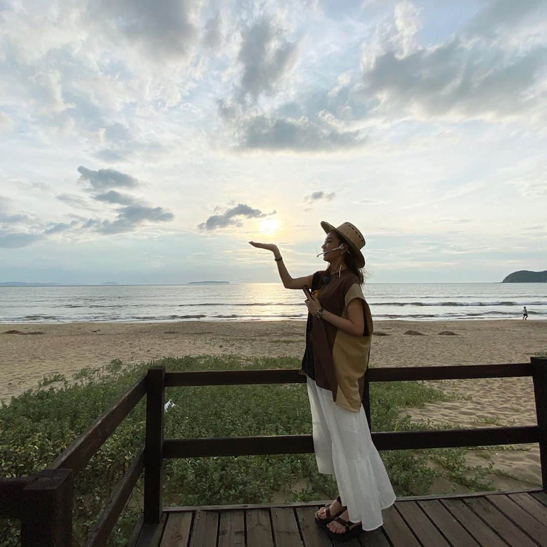 中上真亜子さんのインスタグラム写真 - (中上真亜子Instagram)「🌇 夏の夕陽すき #ロンプクで夏しました」8月28日 17時19分 - maako_nakagami