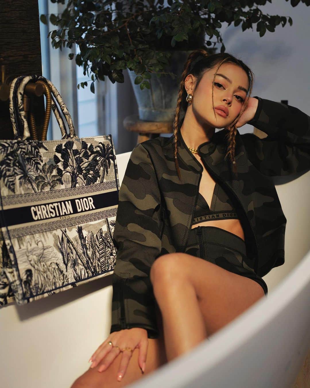 リリーマイマックのインスタグラム：「Adore @dior」