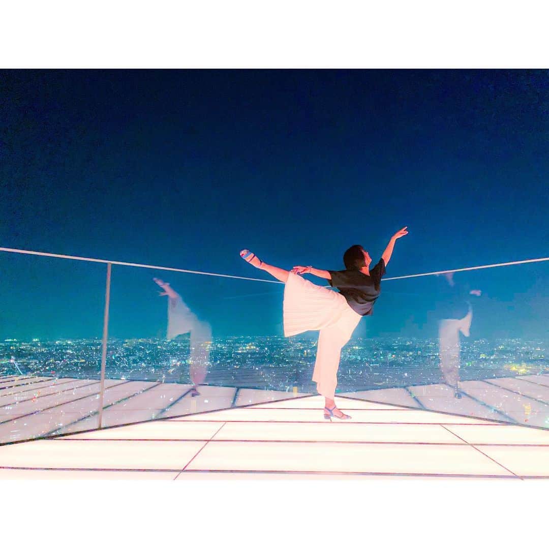 石丸千賀さんのインスタグラム写真 - (石丸千賀Instagram)「・ ・ 夜景を制した ✌︎︎ ・ ・ ・ #スクランブルスクエア  #渋谷スクランブルスクエア  #スパガ #石丸千賀」8月28日 17時33分 - chika_ishimaru.official