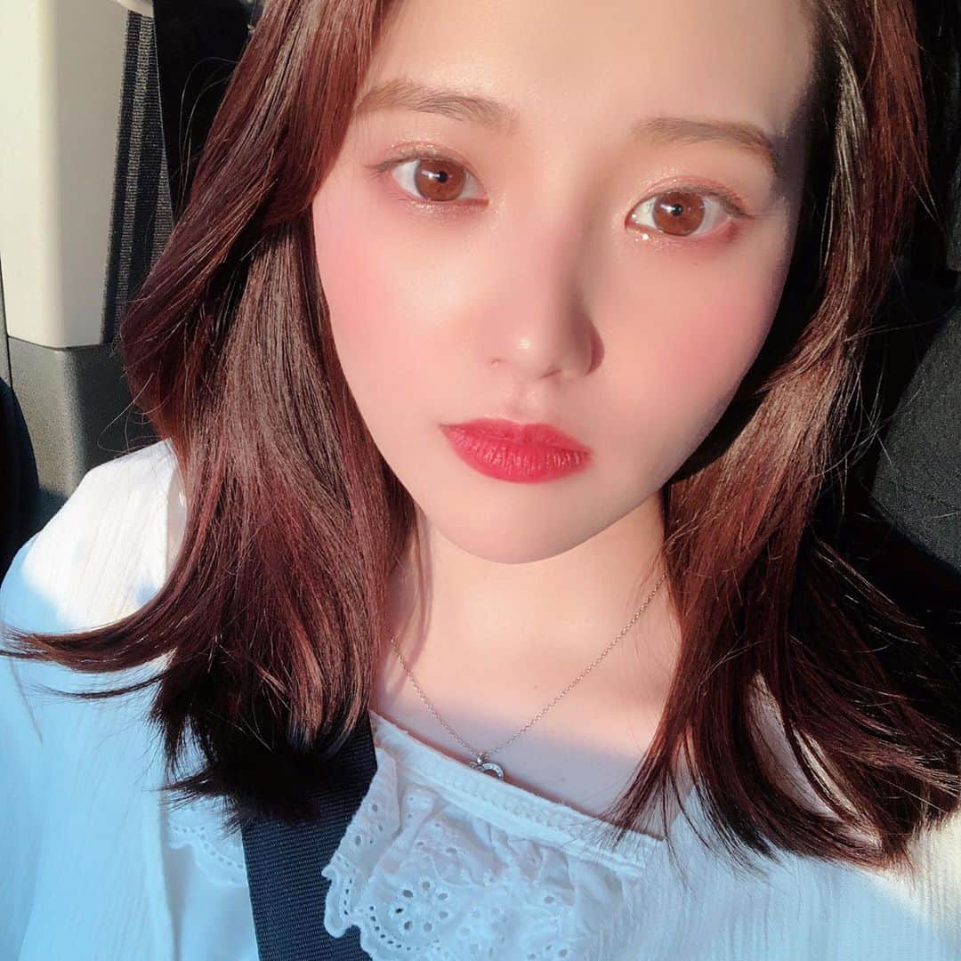 木本花音のインスタグラム：「自然光すごい🔆 #自然光 #自然光撮影 #daily #셀카 #셀스타그램 #셀스타 #셀피 #데일리 #얼스타그램」