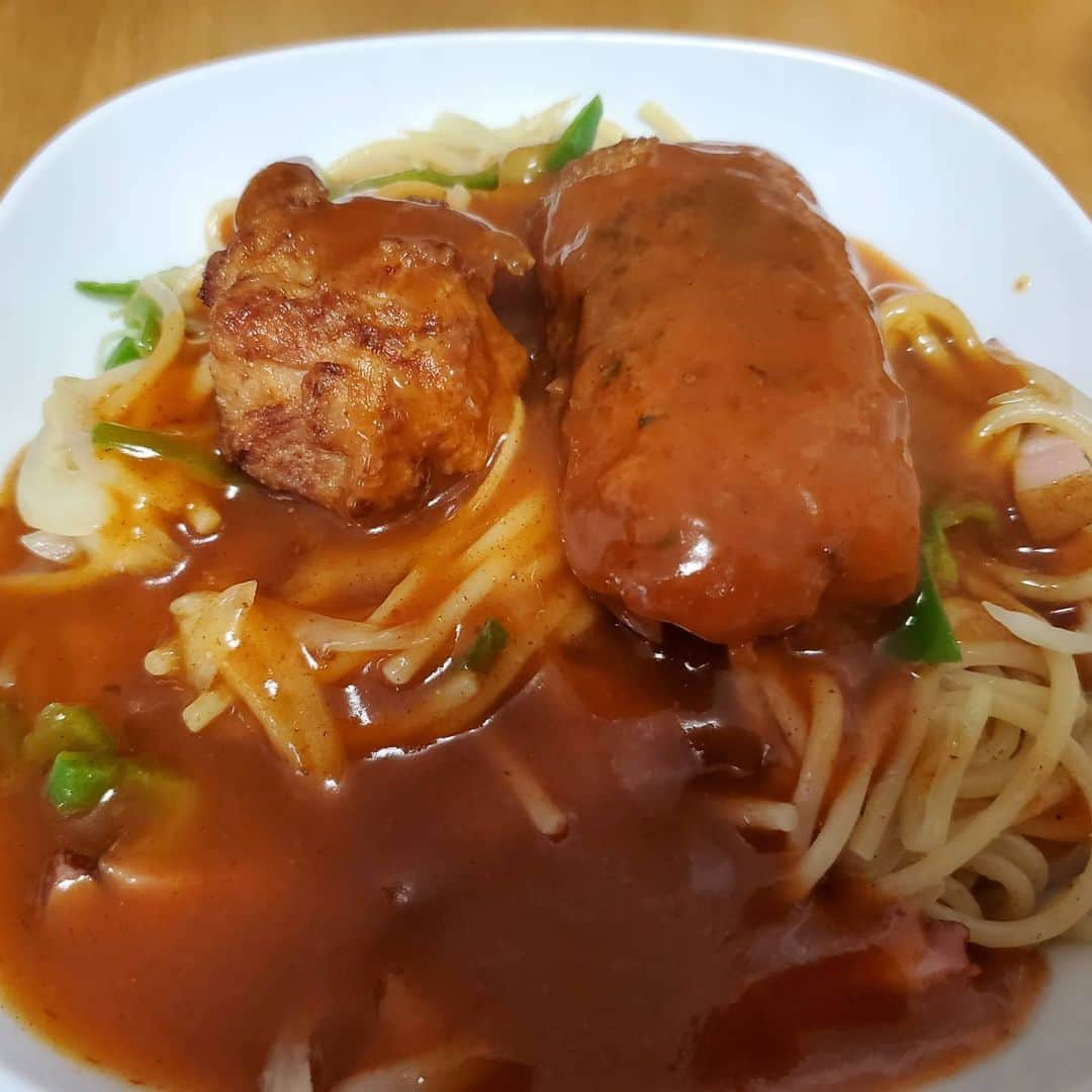 新井義幸さんのインスタグラム写真 - (新井義幸Instagram)「本日の昼ご飯。  あんかけスパゲティ。  ソースはヨコイ。  そしてパスタも2.2cmの太パスタ！！  うまうまい～！！」8月28日 17時48分 - araipatiino