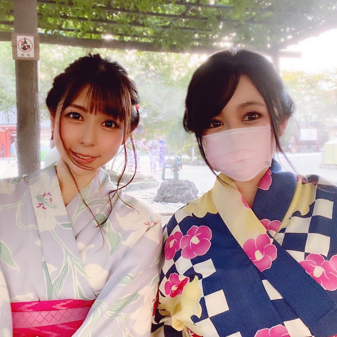 のインスタグラム：「今年一番夏っぽい遊び🌈☀️  浴衣レンタルは浅草着物レンタル虹さん(@asakusa_niji)  #浅草 #浴衣 #浴衣ヘアアレンジ #浴衣デート #浴衣女子 #浴衣レンタル #浅草着物レンタル #浅草寺 #浅草デート #公園コーデ #浴衣着付け #浴衣撮影 #撮影会モデル #レンタル着物 #アラサーファッション #観光スポット #コスプレ女子 #女子力アップ #女子旅 #漂亮 #美的 #japanesegirls #asiangirls #マスク女子 #マスクメイク」