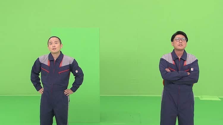 上田航平のインスタグラム：「今夜。 #ネタパレ#宇宙船コント #後ろにCGが合成されて宇宙船になります#ガソリンスタンドではないです#ガソリンスタンドに燕の巣が出来ちゃって困ってるわけではないです#新ネタです#是非見てね」