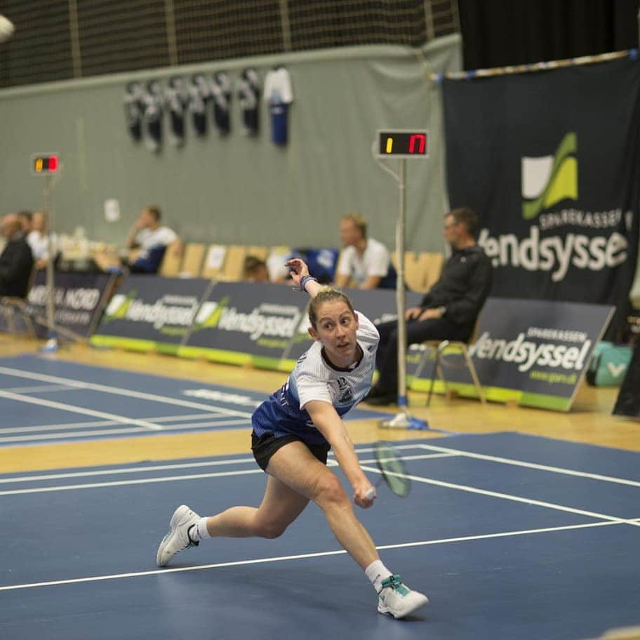 カースティ・ギルモアさんのインスタグラム写真 - (カースティ・ギルモアInstagram)「Did.. did I just play some competitive badminton?? 👀 And with the best team a gal could ask for ♥️ Two solid wins in my singles and two solid wins for the team! Sitting top of the Danish League ✌🏼 Oh baby it feels good to be back ⚡⚡⚡ Hope everyone's had a good week 😊👌🏼 • • • • • @vendsysselelitebadminton #badminton #scotland #denmark #danish #danishleague #vendsyssel #skagen #grenin #team #teamwork #teamworkmakesthedreamwork」8月28日 18時05分 - kirstygilmourr