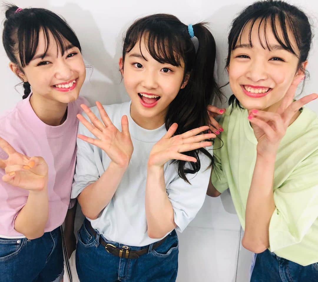 ニコ☆プチのインスタグラム：「💃💃💃 #ニコプチダンス のしめきりは9月7日までだよ👨🏻‍🍳🌟 ニコ☆プチ12月号にのれる大チャンス😌💓 @motto_nicopuchitv_official  . . #親子で楽しむ  #親子時間  #おうち時間 #夏の楽しいことまるごと #tsutaya  #enjoyhome #モっとニコプチTV #ニコプチ #犬飼恋彩  #井口虹姫  #中山あやか」
