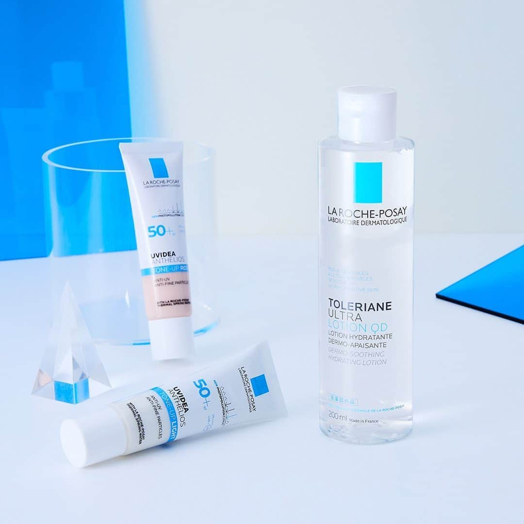 LA ROCHE-POSAY JAPAN ラロッシュポゼさんのインスタグラム写真 - (LA ROCHE-POSAY JAPAN ラロッシュポゼInstagram)「＼うるおいとツヤの透明感肌へ／  . #トレリアン薬用モイスチャーローション と #トーンアップUV を使用して、透明感のある肌になりましょう。 まず、日本人の敏感肌のために開発された薬用保湿化粧水で、肌を潤します。保湿後、トーンアップUVで、紫外線と乾燥からお肌を守ることで、透明感のある肌に近付きます! . #トレリアン薬用モイスチャーローション はラ ロッシュ ポゼ全製品の中で、リピート率 No.1の人気商品。(期間:2019/1/1〜2019/12/31におけるリピート率) この機会に是非チェックしてくださいね。  . トーンアップUVはシリーズ累計出荷本数が150万本を突破いたしました✨ #ピンクのトーンアップUV は、血色感がアップし、ワントーン明るい肌の印象になります。一方でホワイトの #トーンアップUV は、くすまない透明感肌を演出します🌿  . 今ならUV製品全品が期間限定で送料無料🌿 . UV イデア XL プロテクショントーンアップ ローズ 30mL 3,740円(税込） UVイデア XL プロテクショントーンアップ 30mL 3,740円 (税込) トレリアン 薬用モイスチャーローション 200mL 4,400円(税込) . #ラロッシュポゼ #larocheposay #トーンアップUV#ピンクのトーンアップUV#UVイデアXLプロテクショントーンアップ#uvイデアxlプロテクショントーンアップローズ #トーンアップUV派 #夏新作 #新発売 #新製品 #乾燥肌 #敏感肌 #敏感肌対策 #スキンケア #低刺激 #敏感肌コスメ #透明感 #化粧下地  #紫外線対策 #コスメマニア #コスメ購入品  #ツヤ肌メイク #コスメ紹介 #人気コスメ #コスメレビュー #スキンケアマニア #夏メイク」8月28日 18時35分 - larocheposayjp