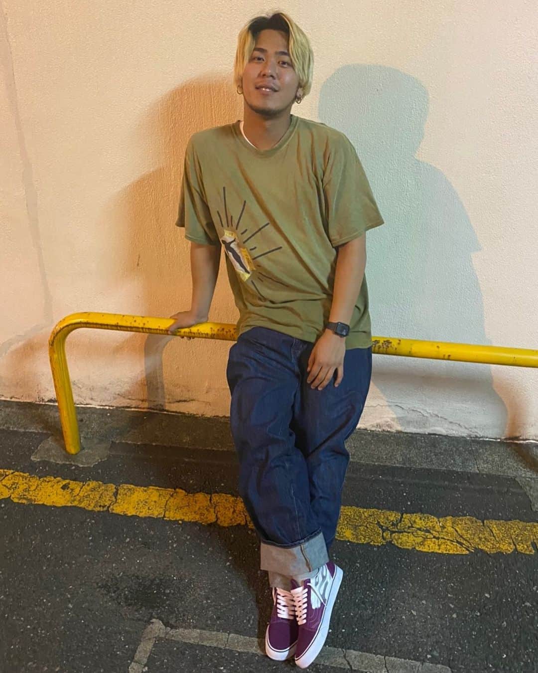 西村涼太郎のインスタグラム：「#lfl #fff #lff #flf #instagood #instagram  #picture #shot #fashion #kicks #sneaker #sneakers #japan #japanese #good #instafashion #今日好き #今日好きになりました #もう好き #今日好き部 #今日好きアワード #osaka #travisscott #cactusjack #vans #oldschool #denim #apple #applewatch #blondehair」