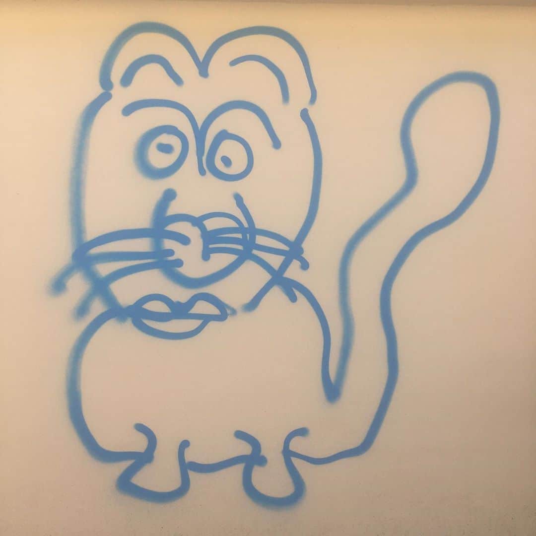ジャンポールレスパナールのインスタグラム：「. διάθεση γάτας」