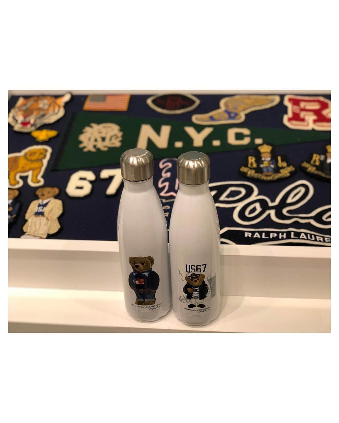藤川沙弥さんのインスタグラム写真 - (藤川沙弥Instagram)「ずっと気になっていた @ralphlauren の CYOカスタムショップ❤️ 期間限定で阪急うめだで開催されたので早速🥰  カジュアルな服装も ラルフも好きなので嬉しい🐎💕  スウェットにプリント🤍 悩みに悩んであえてpopな感じのピンクに💓 背番号は誕生日で思い入れもある23🐶  レディース以外にもメンズやチルドレン 期間限定でボトルやトートバッグもあるそうで プレゼントにも良さそう😍🎁  うめだ阪急popupストアの 開催期間8/26〜9/1までみたいなので 関西の方はぜひ🥰🎪 その次はJR名古屋高島屋で 9/2〜9/8までみたいです😋  #ポロラルフローレン #ポロラルフローレン阪急うめだ本店 #MyRL」8月28日 19時32分 - s_a_y_a_p_i