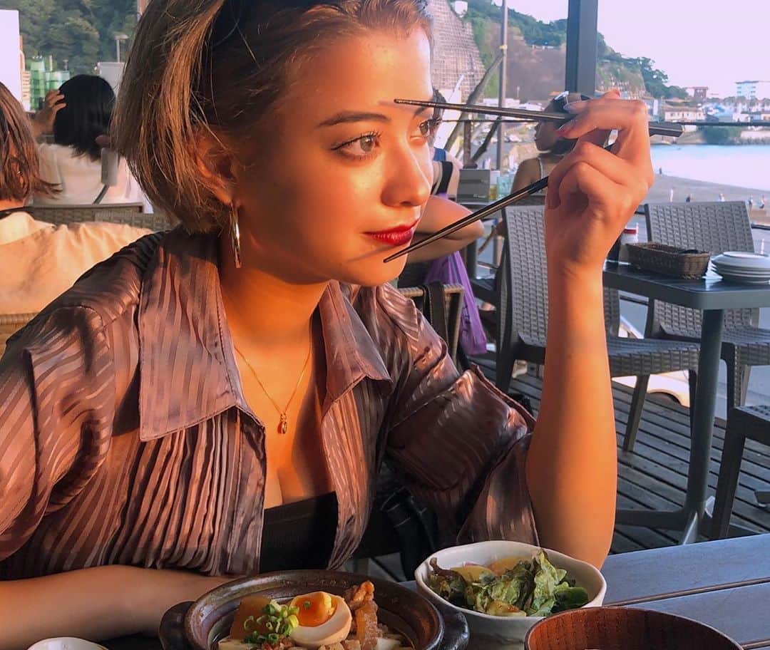 RONAさんのインスタグラム写真 - (RONAInstagram)「太陽パワーand美味しいご飯🤤💕」8月28日 19時32分 - ilcb_rona