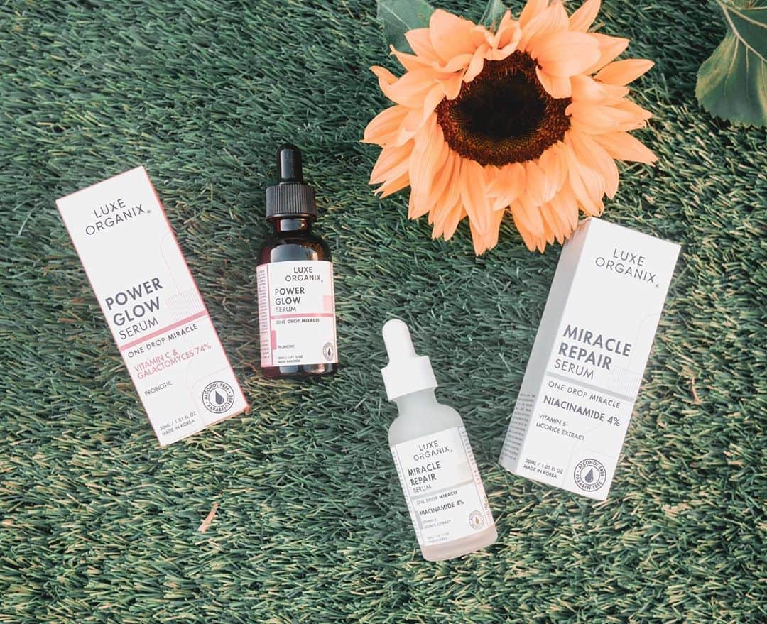 アン・カーティスのインスタグラム：「Adding these babies to my skin care routine. Love love looooooove serums.  Hi  @luxeorganixph fam. 🌻   P.S - for those asking, yes, I asked them and these are safe for breastfeeding Mums ✨」