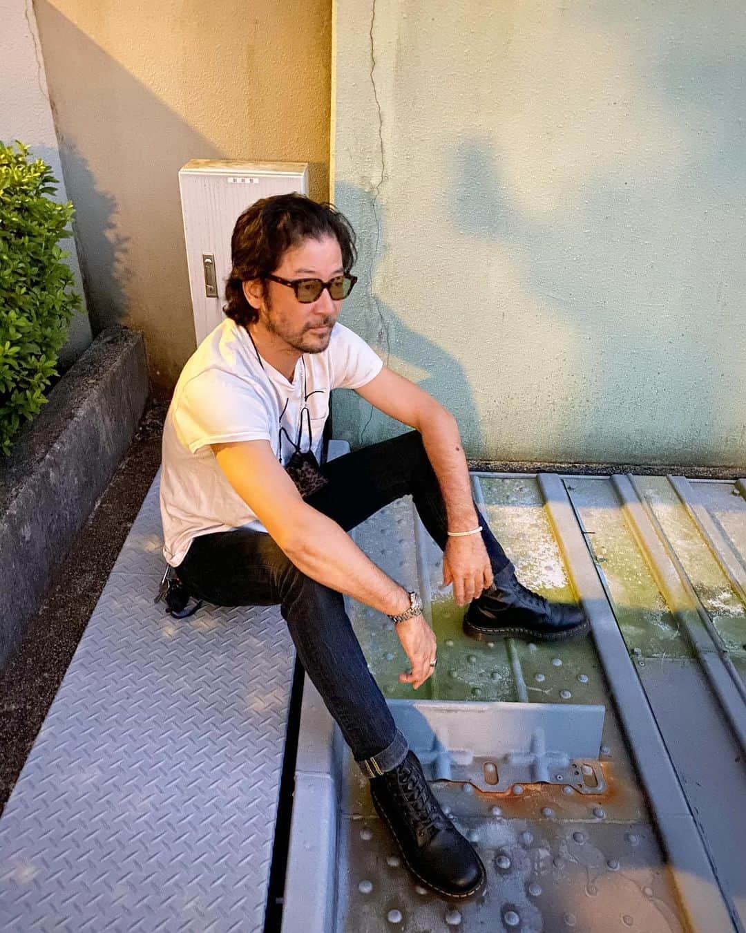浅野忠信のインスタグラム：「#白山眼鏡 好きです」