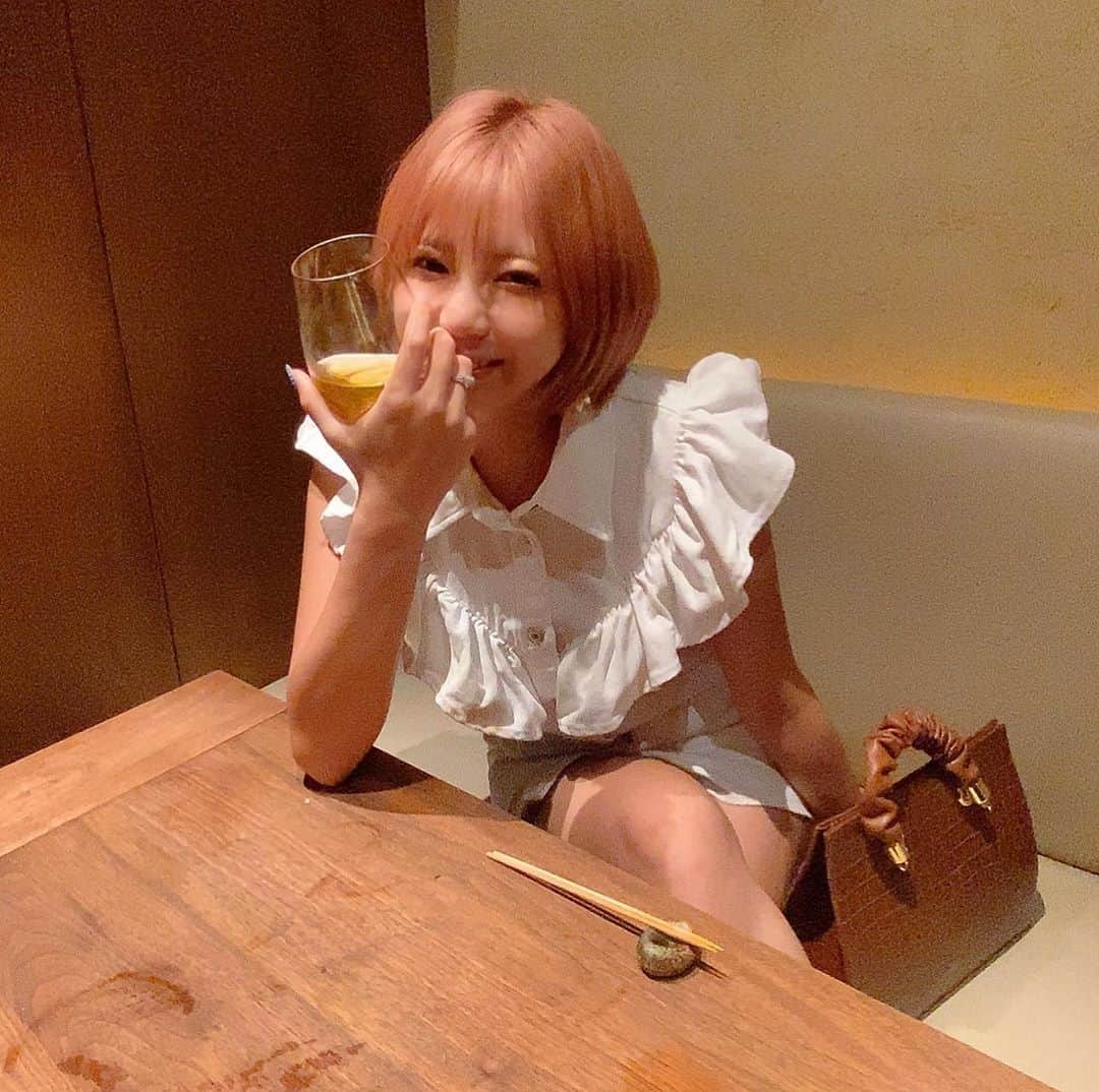 吉澤友貴さんのインスタグラム写真 - (吉澤友貴Instagram)「美味しいご飯とお酒でしあわせ酔い🤪❤︎ 、 、 これも @jwpei_official のバッグ❣️ 15％割引クーポンコードでお買い物してみてね💕 「influencer-y15」」8月28日 19時59分 - yuki_yoshizawa_