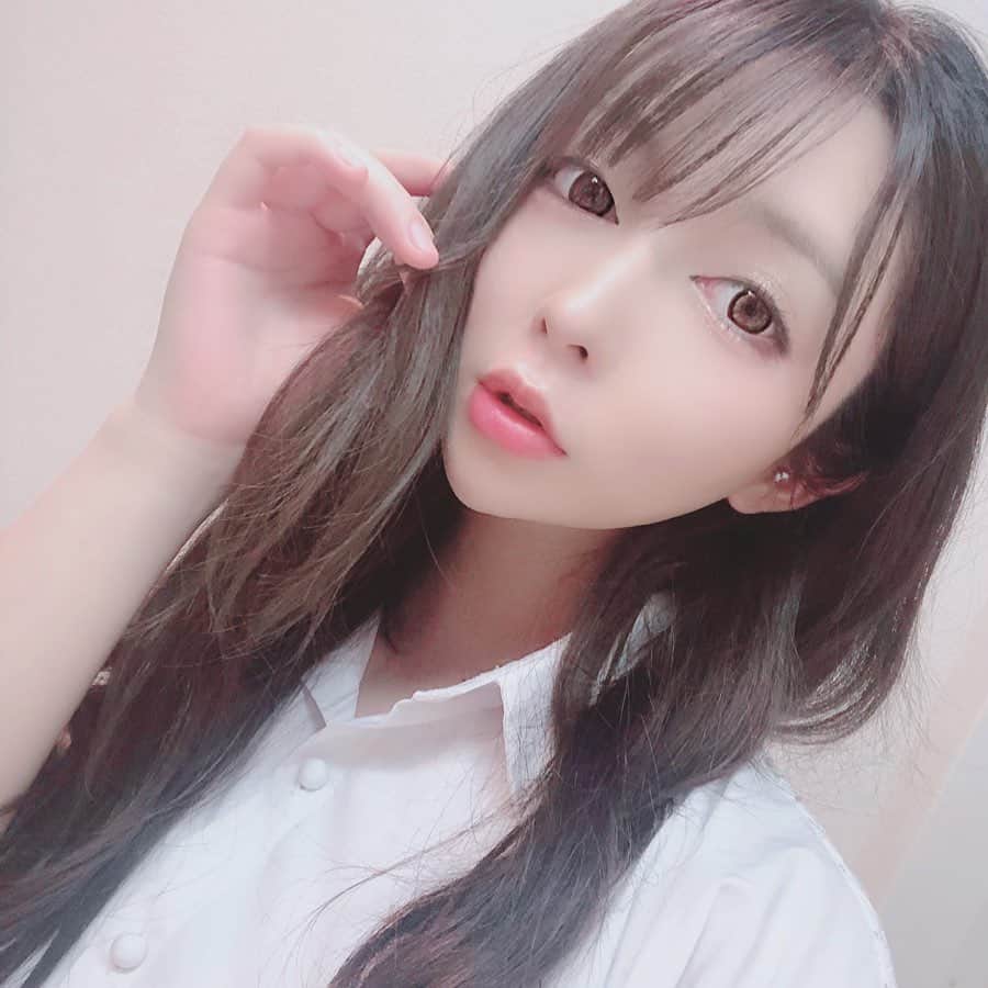 のインスタグラム：「久々にYouTubeアップしますた✨ デドバ実況💎  #デドバ#dbd#DBD#game #ゲーム実況#youtube #youtuber #デッドバイデイライト #チャンネル登録お願いします #channel #🙏 #♥️」