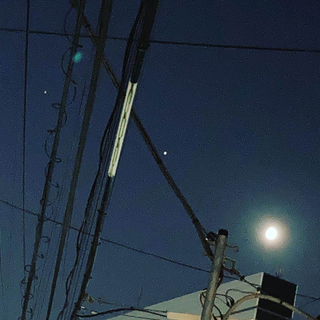 柳下毅一郎のインスタグラム：「Moon, Jupiter, and Saturn」