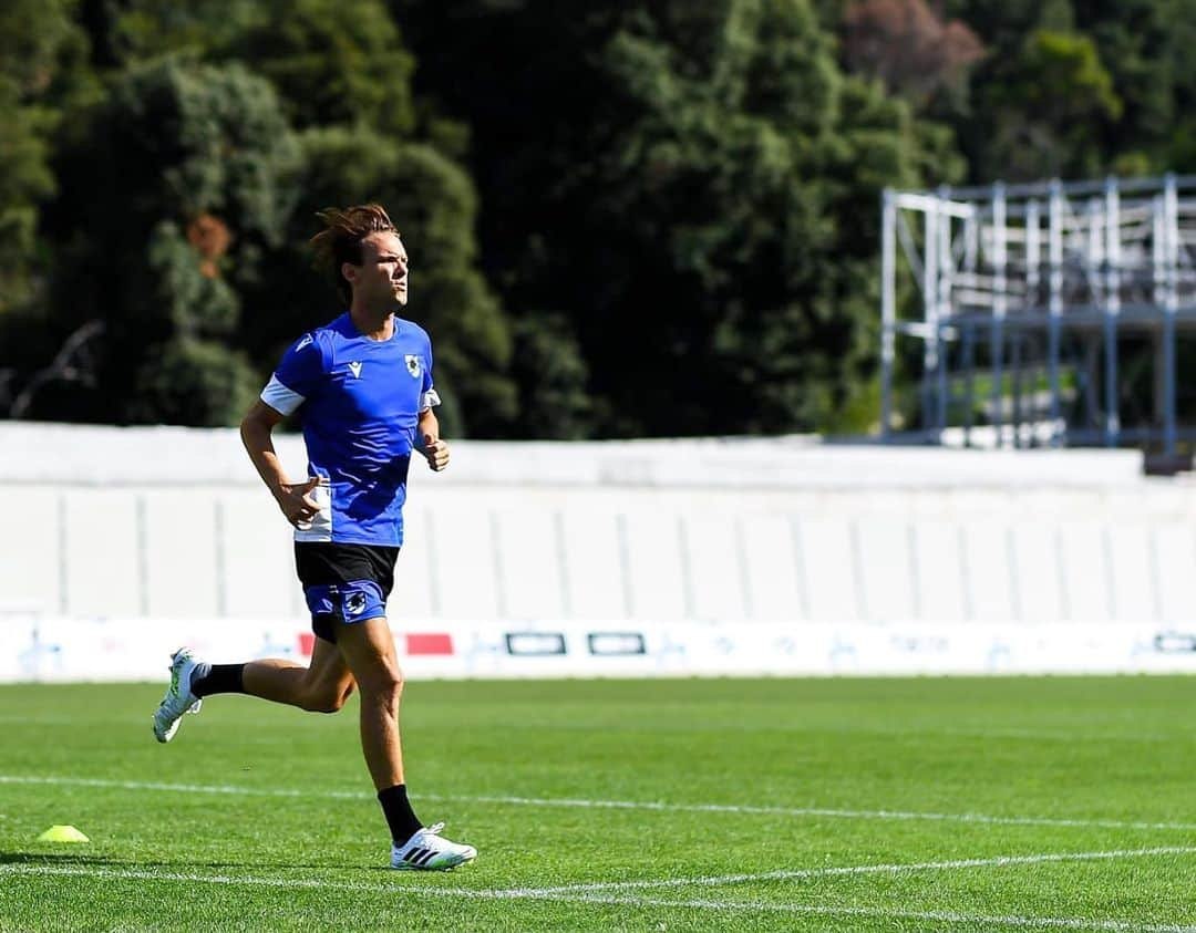 アルビン・エクダルさんのインスタグラム写真 - (アルビン・エクダルInstagram)「After vacation comes running.. Good to be back with @sampdoria !」8月28日 20時55分 - albinekdal