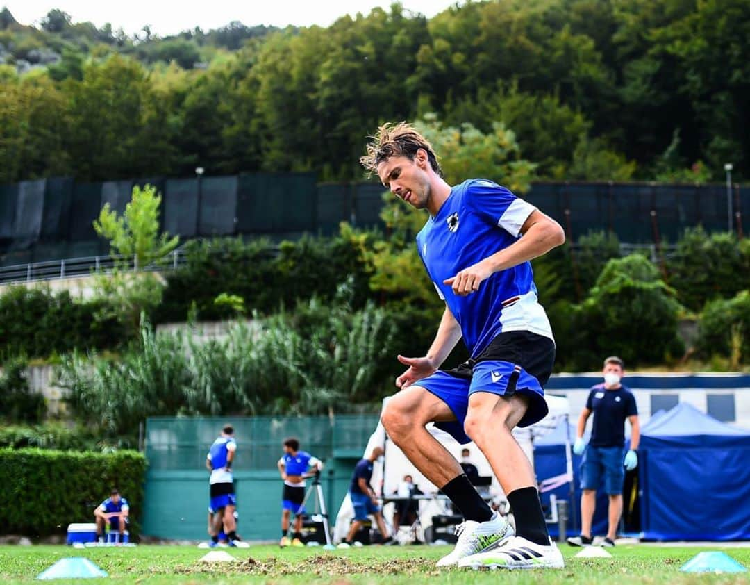 アルビン・エクダルさんのインスタグラム写真 - (アルビン・エクダルInstagram)「After vacation comes running.. Good to be back with @sampdoria !」8月28日 20時55分 - albinekdal