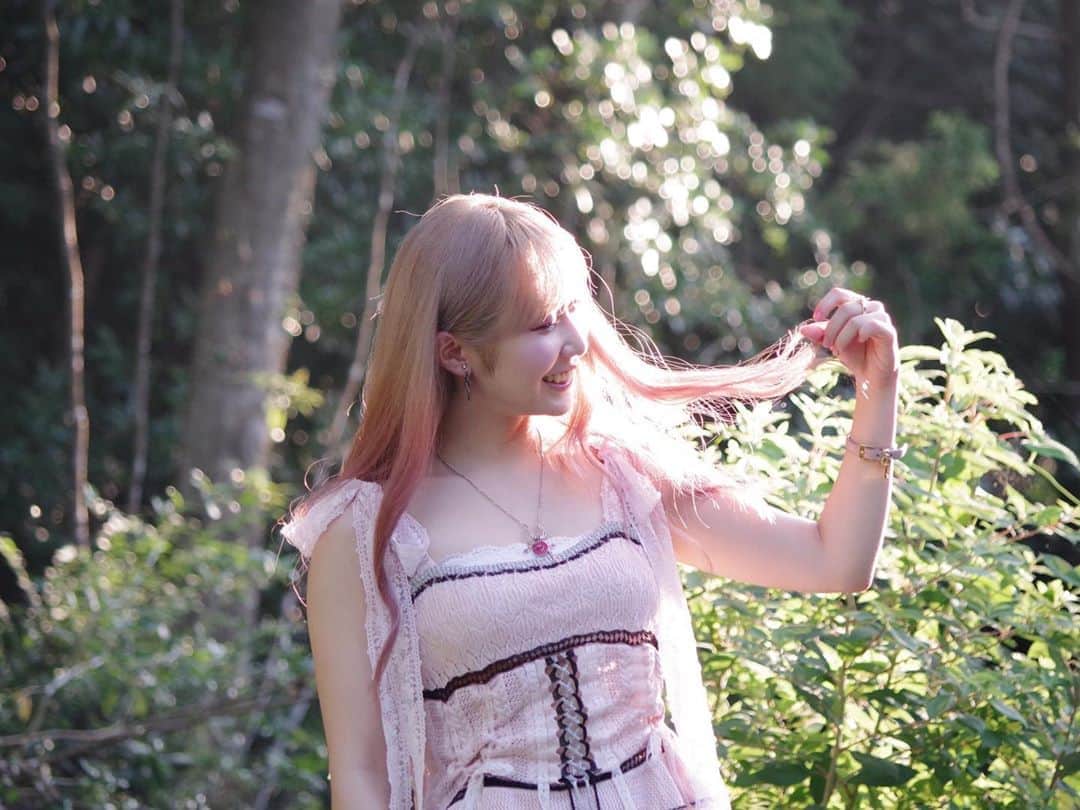 上野遥さんのインスタグラム写真 - (上野遥Instagram)「どれが好き？ ・ #rurumu #縷縷夢兎 #セットアップ #タトゥーシール #ピンクヘアー #amijed」8月28日 21時05分 - harutan.pink