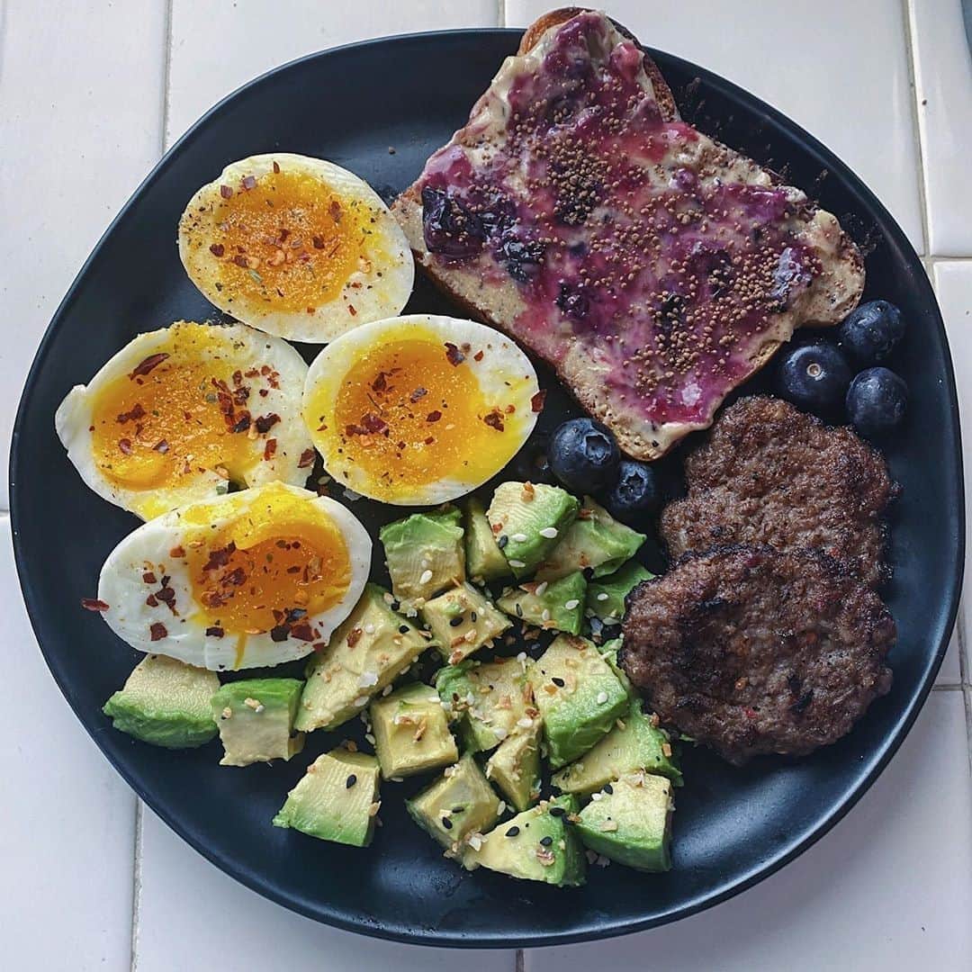 Flavorgod Seasoningsさんのインスタグラム写真 - (Flavorgod SeasoningsInstagram)「Customer @mexxi.keto with an amazing flavorgod seasoned Breakfast "@thesolacompany bread, @legendaryfoods blueberry cinnamon bun almond butter, chocolate donut seasoning , and dor the eggs @flavorgod ghost seasoning with crushed pepper"⁠ -⁠ Click on the link in bio for all details -> @flavorgod⁠ www.flavorgod.com⁠ -⁠ Flavor God Seasonings are:⁠ ✅ZERO CALORIES PER SERVING⁠ ✅MADE FRESH⁠ ✅MADE LOCALLY IN US⁠ ✅FREE GIFTS AT CHECKOUT⁠ ✅GLUTEN FREE⁠ ✅#PALEO & #KETO FRIENDLY⁠ -⁠ #food #foodie #flavorgod #seasonings #glutenfree #mealprep #seasonings #breakfast #lunch #dinner #yummy #delicious #foodporn」8月28日 21時01分 - flavorgod