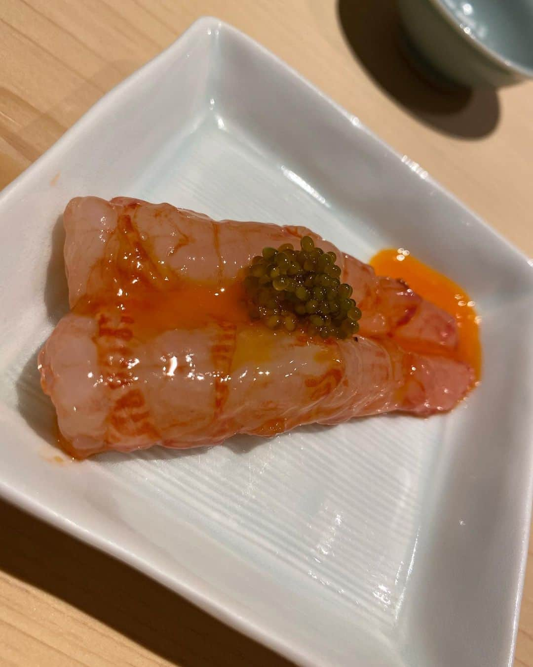 ririさんのインスタグラム写真 - (ririInstagram)「🍣すし匠齋藤🍣  大好きなお寿司屋さん❤️ ペロリ😋でした... 予約があまりとれないから たまに行くのが すごく楽しみです😣💕 またいきたいな🤤 シャリも美味しいの..💕  #love #お寿司 #sushi #すし匠齋藤」8月28日 21時02分 - riri.ribon