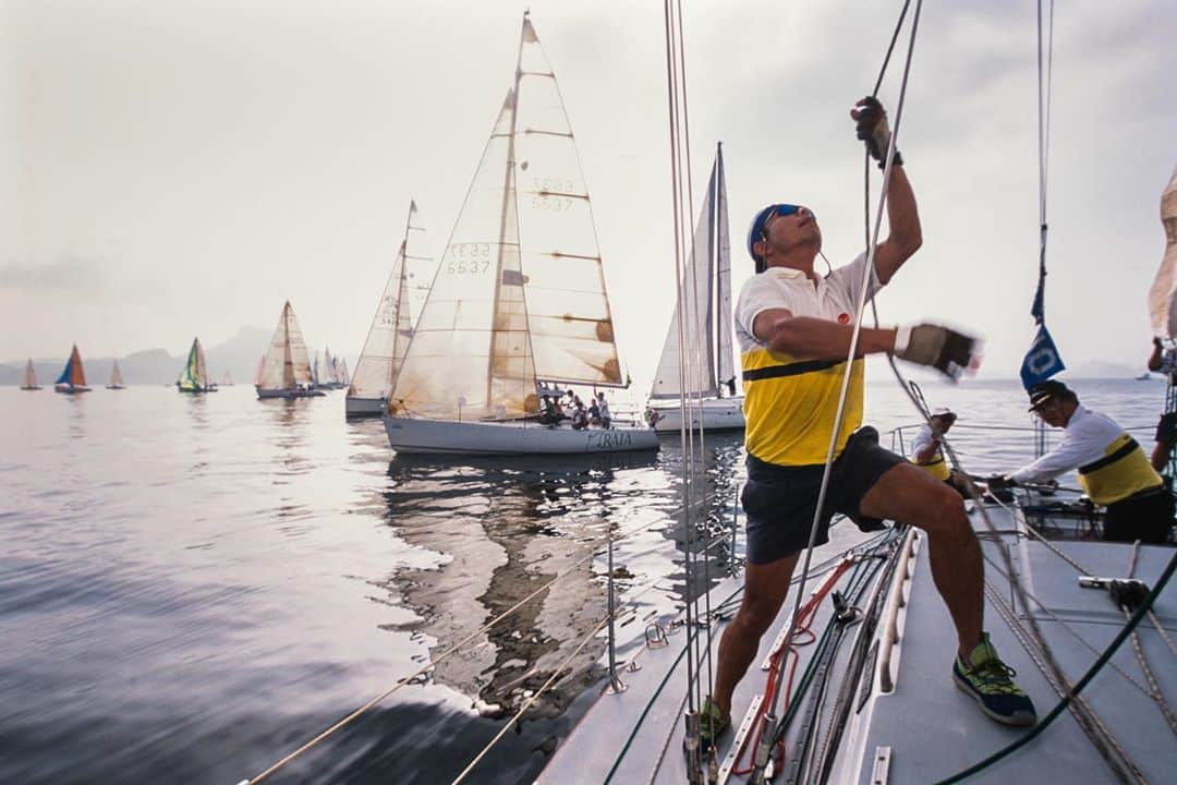 Michael Yamashitaさんのインスタグラム写真 - (Michael YamashitaInstagram)「Summer sail: cruising Tokyo Bay off the coast of Chiba #sailing #yachtracing #japansailing #tokyobay #chiba」8月28日 21時11分 - yamashitaphoto