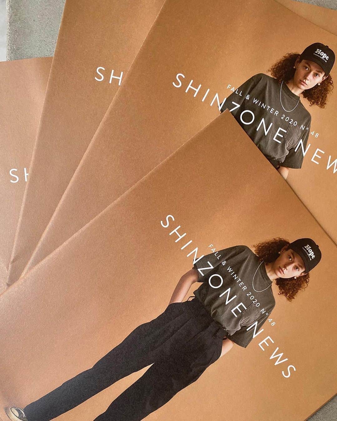 松田 美奈子のインスタグラム：「いよいよ明日からSTARTです♡ 8/29-31まで🌿🧚🏻 SHINZONE&MERCI展示会 路面店とweb shop同時 12:00 STARTです✨ お待ちしております🧚🏻🌿 . コーディネート紹介したらもりもりすぎたので、ハイライトにまとめています👆 ぜひご覧になってください🌿」