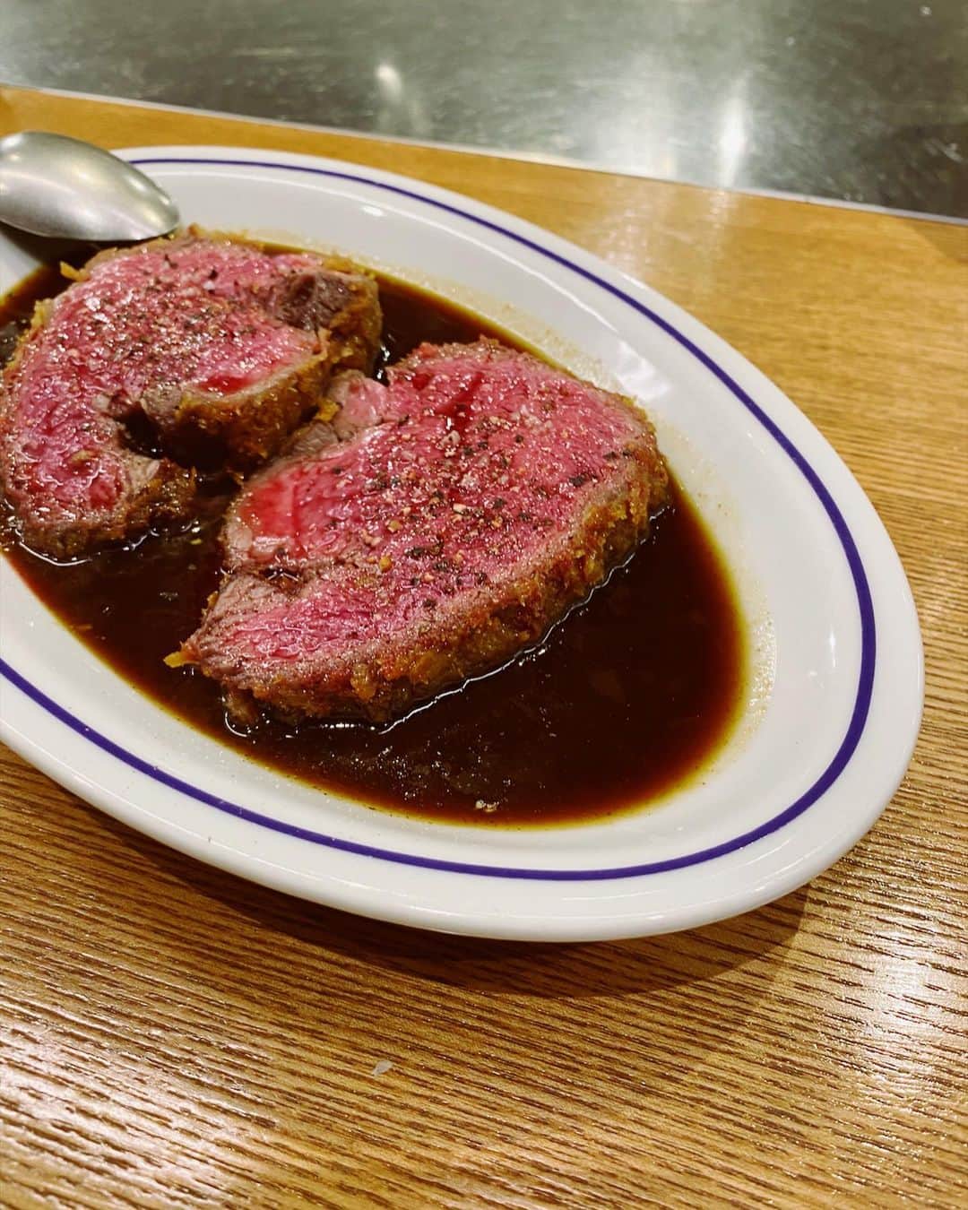 ほたるさんのインスタグラム写真 - (ほたるInstagram)「・ ・ @yorgo.fukuoka  サイコーにうまかった🥳🥳🥳 ワイン沢山だった〜 ・ #警固グルメ  #福岡グルメ #yorgo」8月28日 21時21分 - hotarutaru21