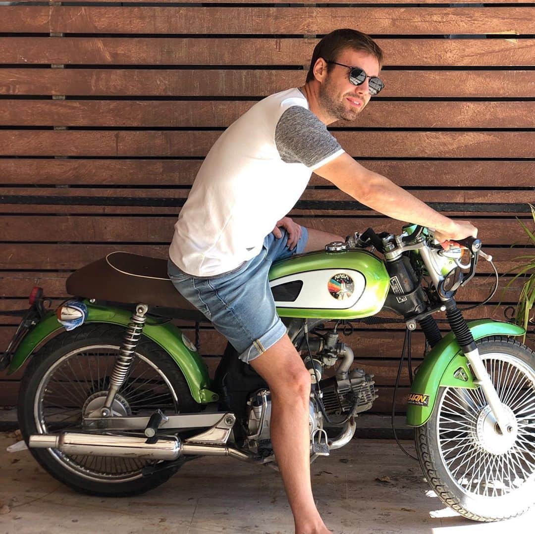 muratdalkilicのインスタグラム：「Hadi gidiyoz🏍」