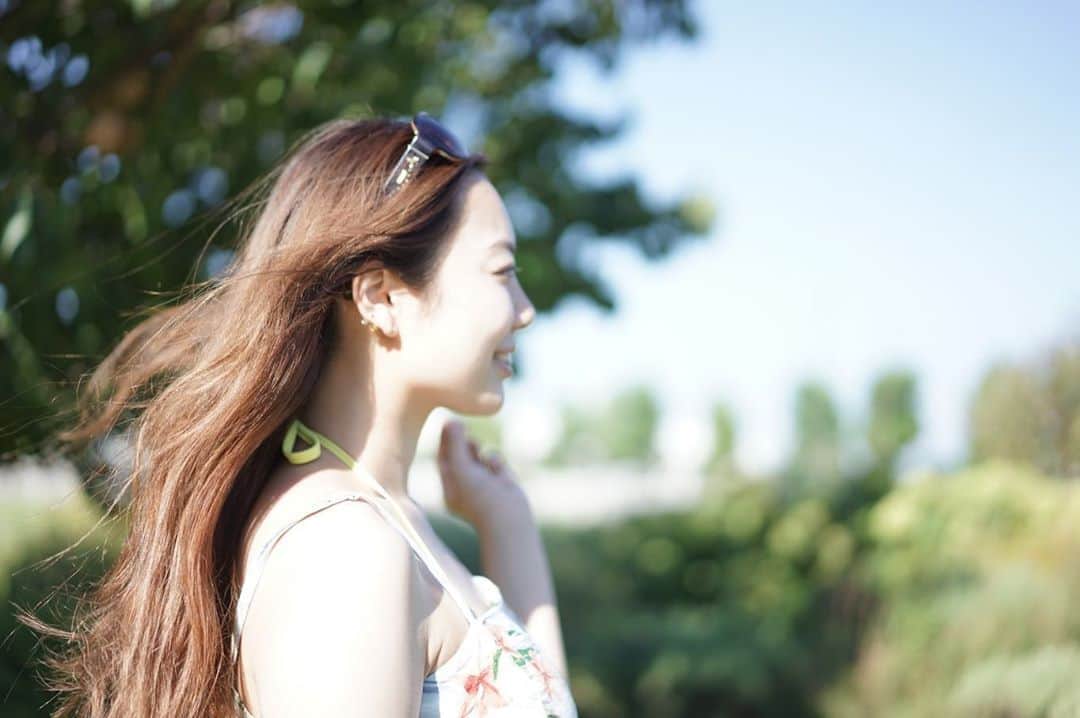 志村玲那さんのインスタグラム写真 - (志村玲那Instagram)「#髪の毛ふぁさ #こういう写真はなんか恥ずかしいね👻  #一眼レフ　#ポートレート #55mm #笑顔　#ロングヘア」8月28日 21時36分 - rena_shimura