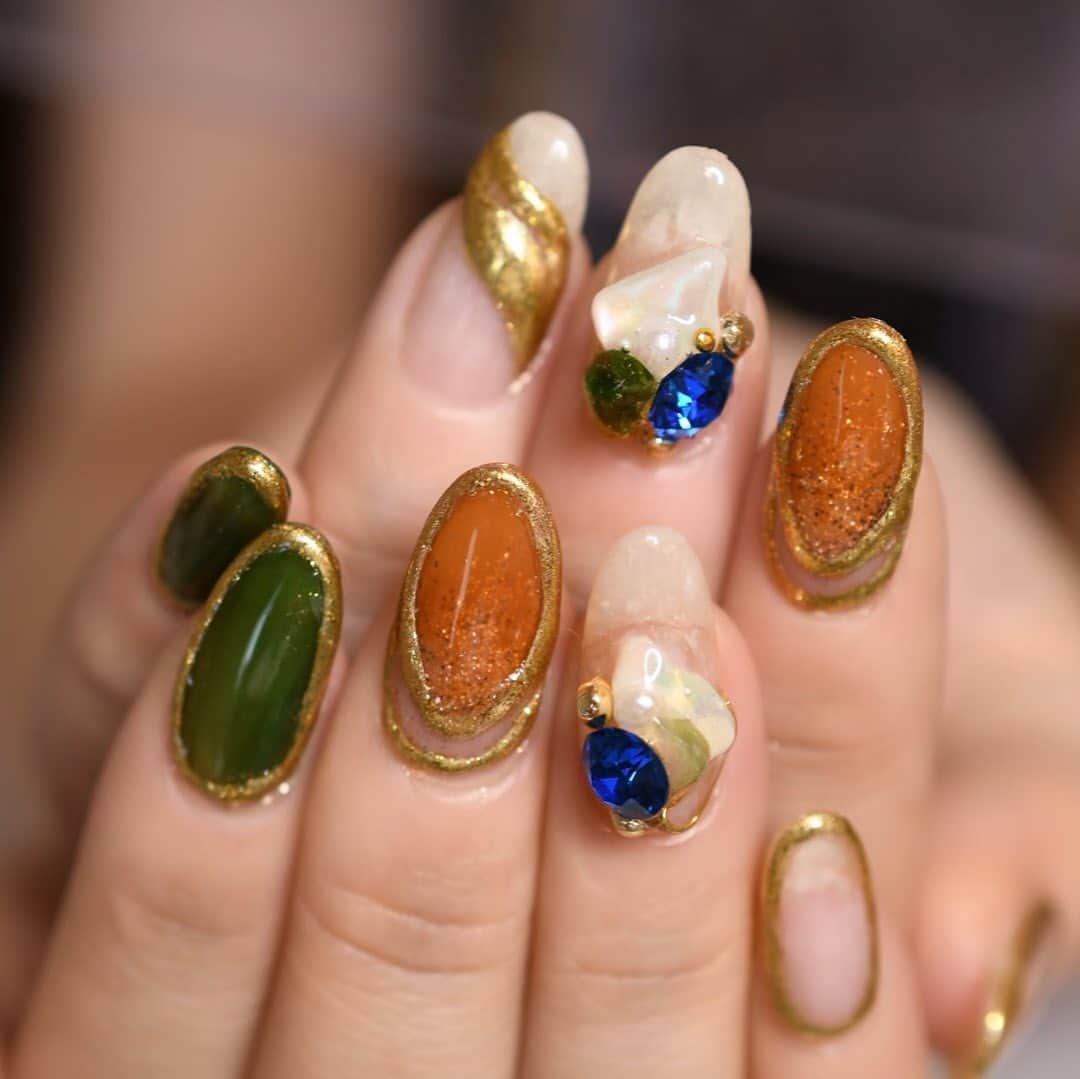 Yuka Maeda ::manicurelistのインスタグラム：「. . Salon data▼ ＝＝＝＝＝＝＝＝＝＝＝＝＝＝＝＝＝＝＝＝ . CADENAS -nail eyelash salon- ●Nail artist  @yuka.maeda  @yuki_cadenas ●eyelash　@cadenaseyelash  ゲストに愛と感動を…♡ . 【 LINE ＠cadenas 】 ご予約/お問い合わせはLINEよりお気軽に🤲 ▶︎▶︎#cadenasnail デザインアップしてます♡  price…★⭐︎Instagram特別キャンペーン中⭐︎★ . 「インスタ見たよ👀」と LINEからご予約で特別プライス7500円！！ . ※ご新規様限定 ※キャラクターや特殊なエレメント等のみ 別途料金いただく場合ございます🙇🏻‍♀️ . . price…初回8000円（オフ込み） access…大阪市北区堂山町16-1  中崎町駅  徒歩5分 /  梅田駅  徒歩6分 . tel… 06-4792-8617 ＝＝＝＝＝＝＝＝＝＝＝＝＝＝＝＝＝＝＝＝ . . .  #中崎町ネイルサロン #梅田ネイルサロン #大阪ネイルサロン #関西ネイルサロン #インスタネイル #instanails #instanail #トレンドネイル #ネイルサンプル #クリアネイルデザイン  #ネイルブック #グリーンネイル #ネイルチェンジ #今月のネイル #にゅーねいる #夏ネイル #ミラーネイル  #ネイル大好き #シンプルネイル #ネイル部 #女子力向上委員会 #女子力 #女子力ネイル #アートネイル #ラメネイル #ニューネイル  #ナノソル #ナノソルcc  #ナノソル販売店大阪」