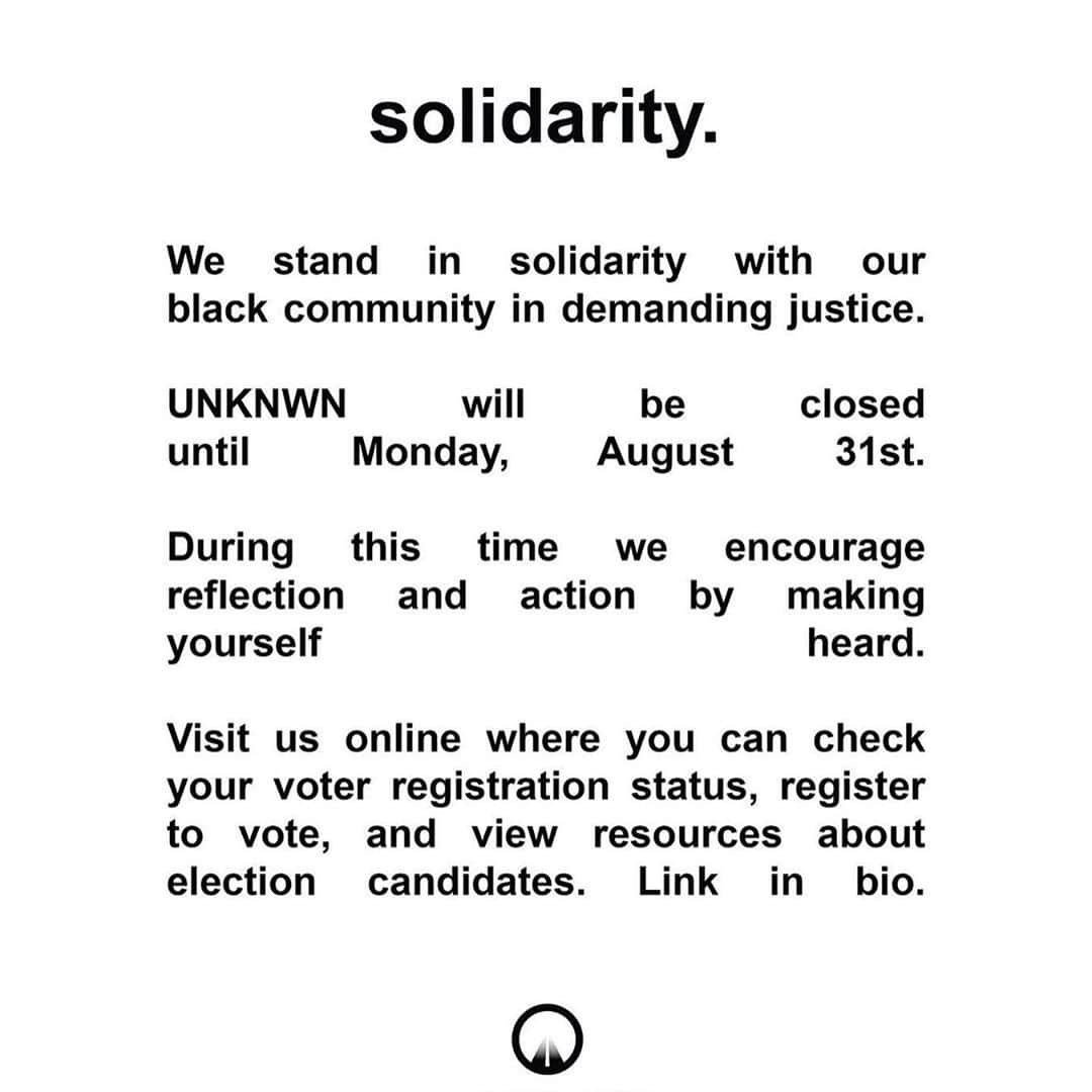 HYPEBEASTさんのインスタグラム写真 - (HYPEBEASTInstagram)「@kith, @bodega, @thesocialstatus and more have closed to protest the racial injustice after the police shooting of Jacob Blake in Kenosha, Wisconsin. Apart from the temporary closures, which range from a day to the full weekend, many of the retailers have also announced other initiatives as well. On August 28, KITH is turning all four of its US flagship stores into voter registration hubs. Check the link in bio for the full story.⁠⠀ Photo: KITH, Social Status, @sneakersnstuff, Bodega, @unknwn」8月29日 7時52分 - hypebeast