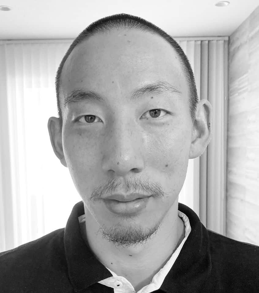 渡部仁のインスタグラム：「いよいよJHL開幕🤾🏻‍♂️ このような状況下でも開幕した事に感謝し、プレーで恩返しします🔥  開幕戦はリモートマッチですが、見つけやすいように髪の毛切りました💇🏻‍♂️  8/29 12:00〜 vsジークスター東京 下記リンクから視聴できます👀 jhltv.com 今シーズンも応援よろしくお願いします🙇🏻‍♂️  #特に何か悪い事をしたわけではありません」