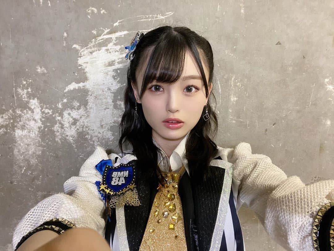 新澤菜央さんのインスタグラム写真 - (新澤菜央Instagram)「Be happy🥳  MVはもう見ましたか〜？  お気に入りのシーン教えてくださいっ  #TeamBll #behappy #nmb48 #5周年衣装 #広角レンズ」8月29日 8時16分 - _shinshin_48