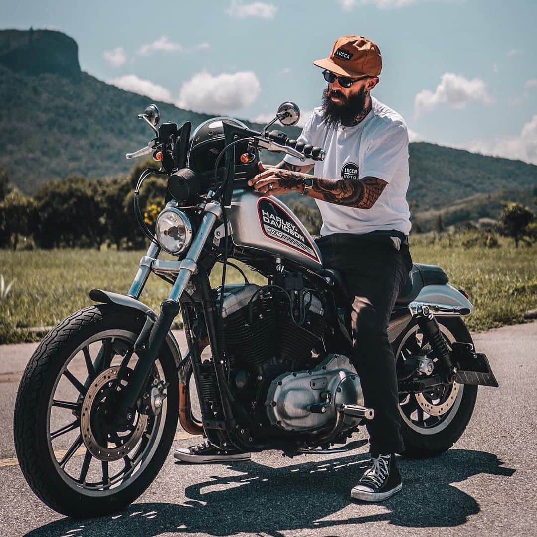 Harley-Davidsonさんのインスタグラム写真 - (Harley-DavidsonInstagram)「Rolling into the weekend with @tup4c. 📷@victorsilveiraa」8月29日 8時32分 - harleydavidson