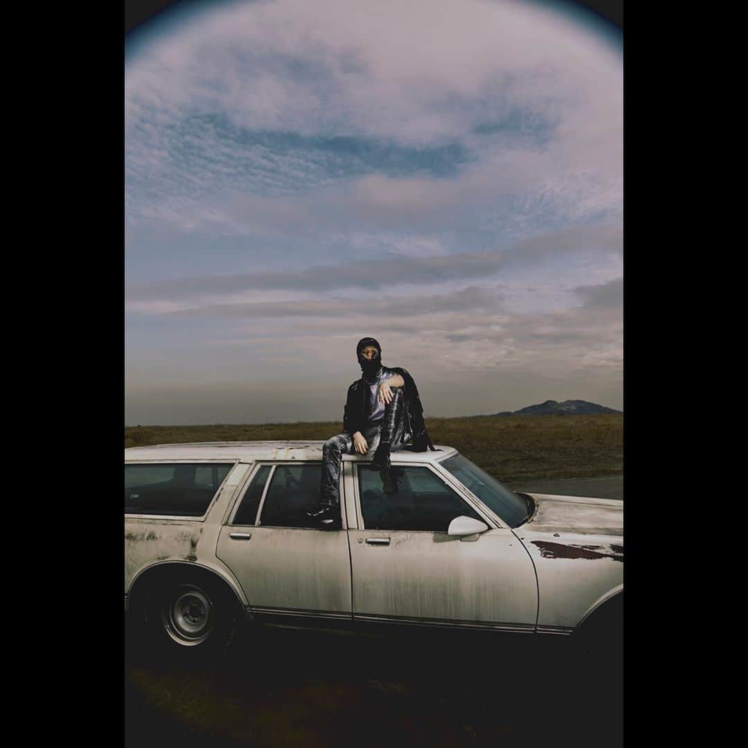 テミンのインスタグラム：「#CRIMINAL」