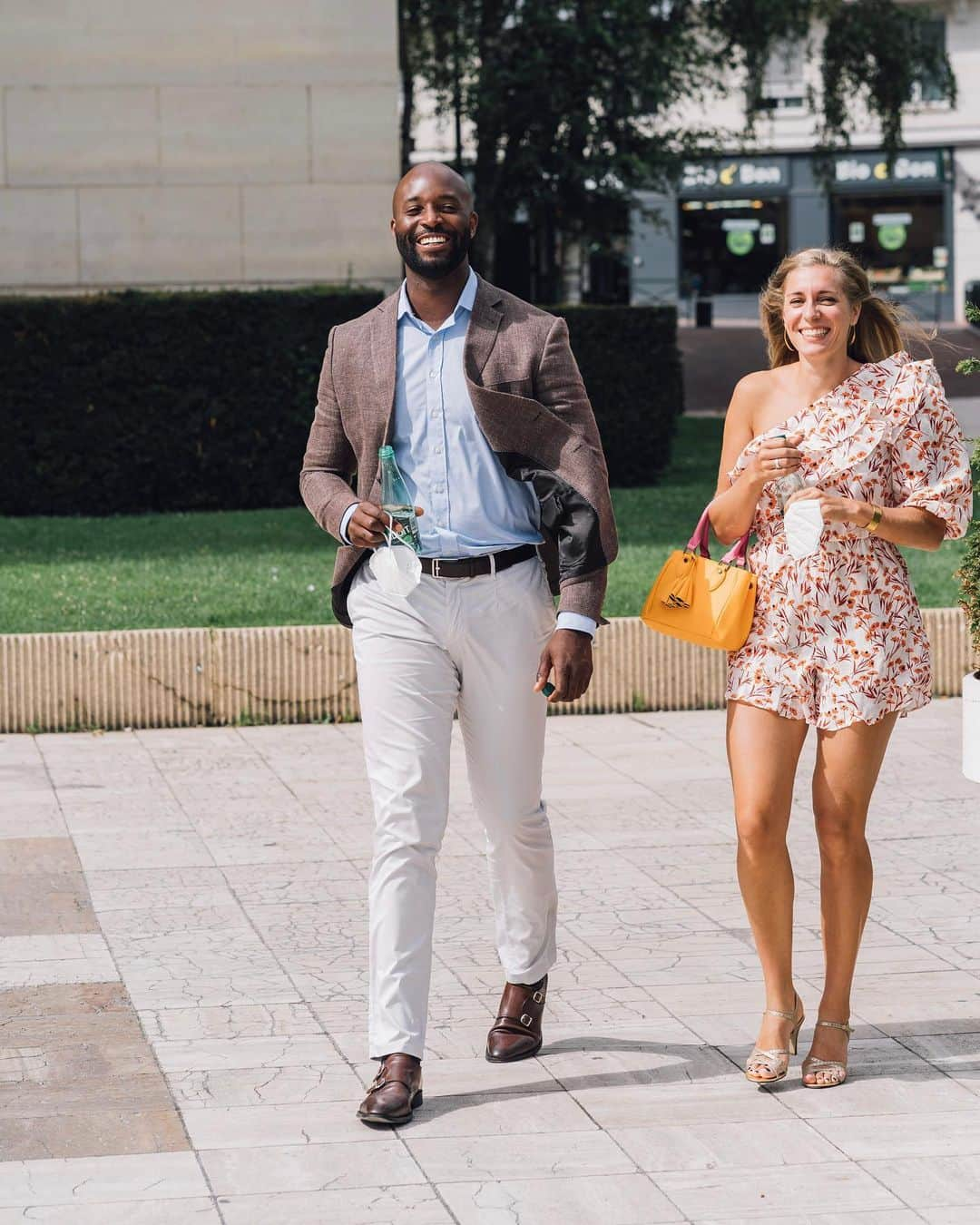 マリー・ギャヨのインスタグラム：「Let’s start the weeding’s season (1/4) #LoveIsInTheAir #Classy #Man #Women #Walk 📸 @maxime_rek catches the moment」