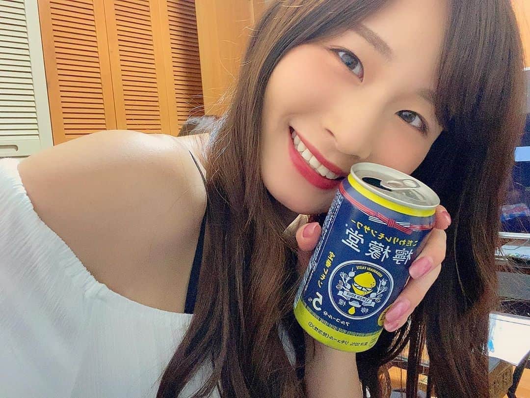 のインスタグラム：「. . . 「一緒に飲む☺︎？」 . . . -------------------------------- 〈イベントスケジュール〉 . ♧8月29日(土) 16:30〜sherbetライブ配信 ♧8月30日(日) sherbetオフ会 ♧9月4日(金) RISE142 . -------------------------------- . #清瀬汐希 #インスタグラビア #グラビア #グラドル #奇跡の美神ディテール #follow #followｍe #likeforlikes #gravure #ootd #japanesegirl #instagravure #instagood #扎心了 #东京 #tokyo #萌 #粉我 #좋아요환영 #赞 #偶像」