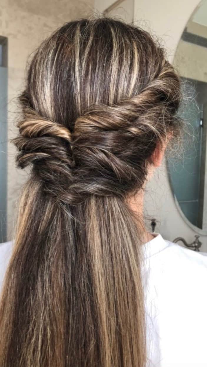 I N S T A B R A I Dのインスタグラム：「Welcome to our IGTV showcasing easy to do braid styles, on yourself or a friend!」