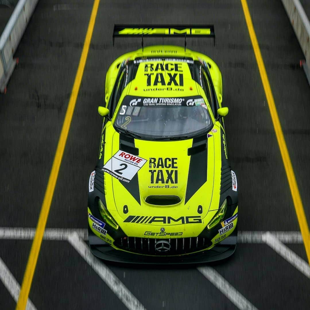 Mercedes AMGさんのインスタグラム写真 - (Mercedes AMGInstagram)「Seven Mercedes-AMG GT3s and three Mercedes-AMG GT4s enter the 6-hour race of the Nürburgring Endurance Series (VLN) on Saturday which is considered to be the highlight of the Nordschleife series. It is also the last test run for the legendary @24hnbr from 24-27 September. So far, our Mercedes-AMG GT3s have achieved six podium results in four races at the @nuerburgring and the Mercedes-AMG GT4 is still unbeaten in SP8T class. Good luck to @getspeed, @hauptracingteam, @10qracingteam, @teamblackfalcon and Hangar Zero by J.v.O. Autosport!  #AMGGT3 #MercedesAMG #MercedesAMGMotorsport #GT #Racing #Motorsport #10YearsAMGCustomerRacing #nürburgring #nuerburgring #nls #vln」8月29日 1時26分 - mercedesamg